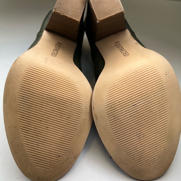 Sale! Restricted shoes women’s Laser-Cut Block Heel  Olive Green sandal Size 7.5 - Picture 6 of 6